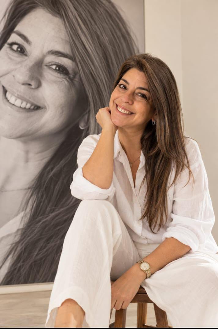Inicio — Nueva propuesta para revisión Loretta Milessi, creadora y directora de Chakra Yoga®.